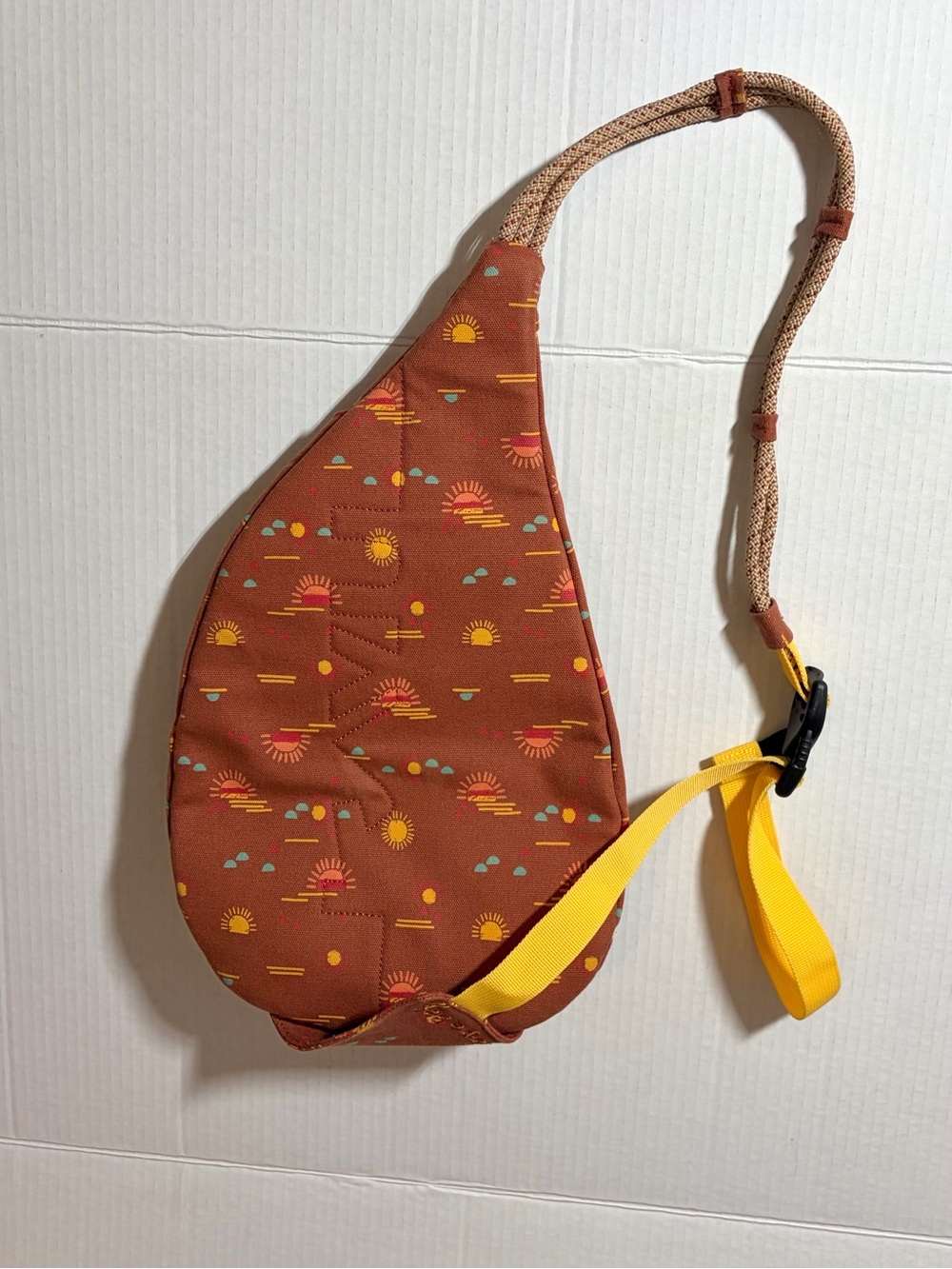 Kavu Sun Print Rope Bag - Picture 3 of 12